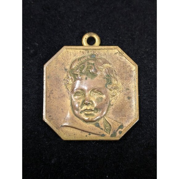 Vintage Sears National Baby Contest 1934 Honorable Mention Bronze Brass Charm - Picture 3 of 8